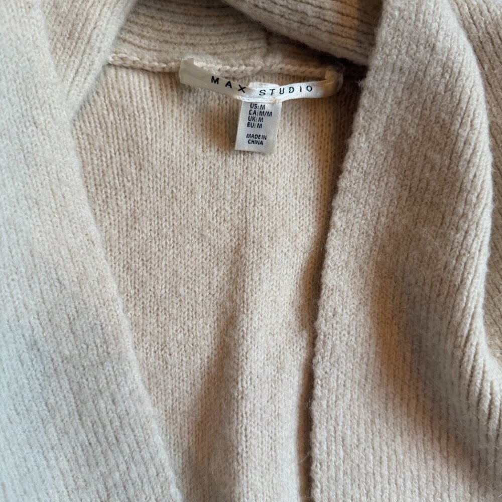 Soft Beige Wool Swearer Coat / Cardigan - Picture 6 of 9